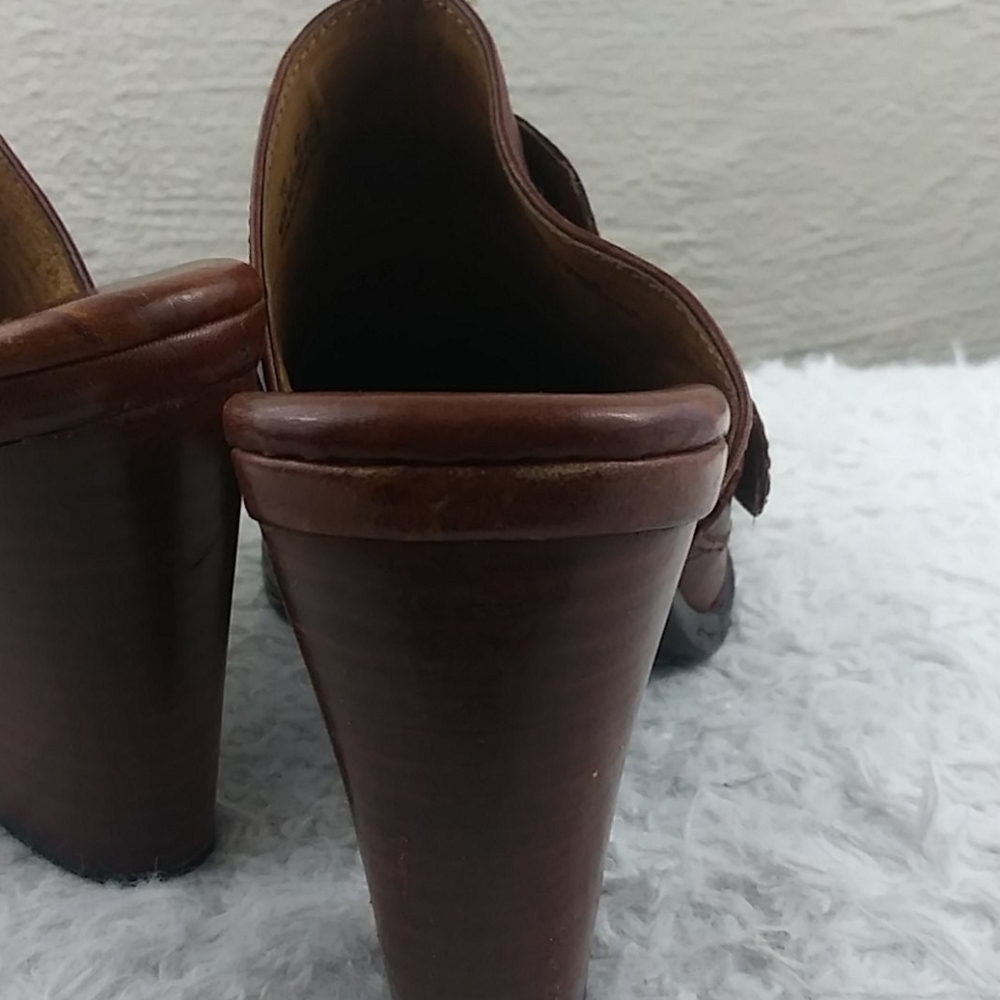 Born Handcrafted Footwear Brown Leather Upper Almond Toe Blocked Heel Clog Shoe - Picture 13 of 14